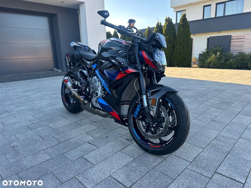 BMW S - 2