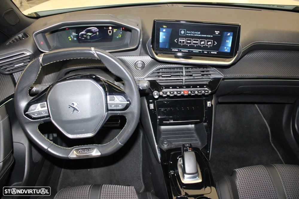 Peugeot e-2008 50 kWh GT - 4