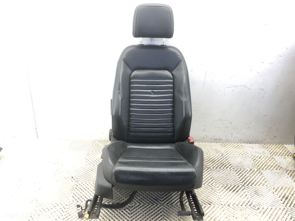 FOTELE KANAPA KOMPLET - 1799.00 PLN - VW PASSAT B8 (3G2, CB2) 2014 - 2022 2.0 TDI 4motion 140 kW - 2