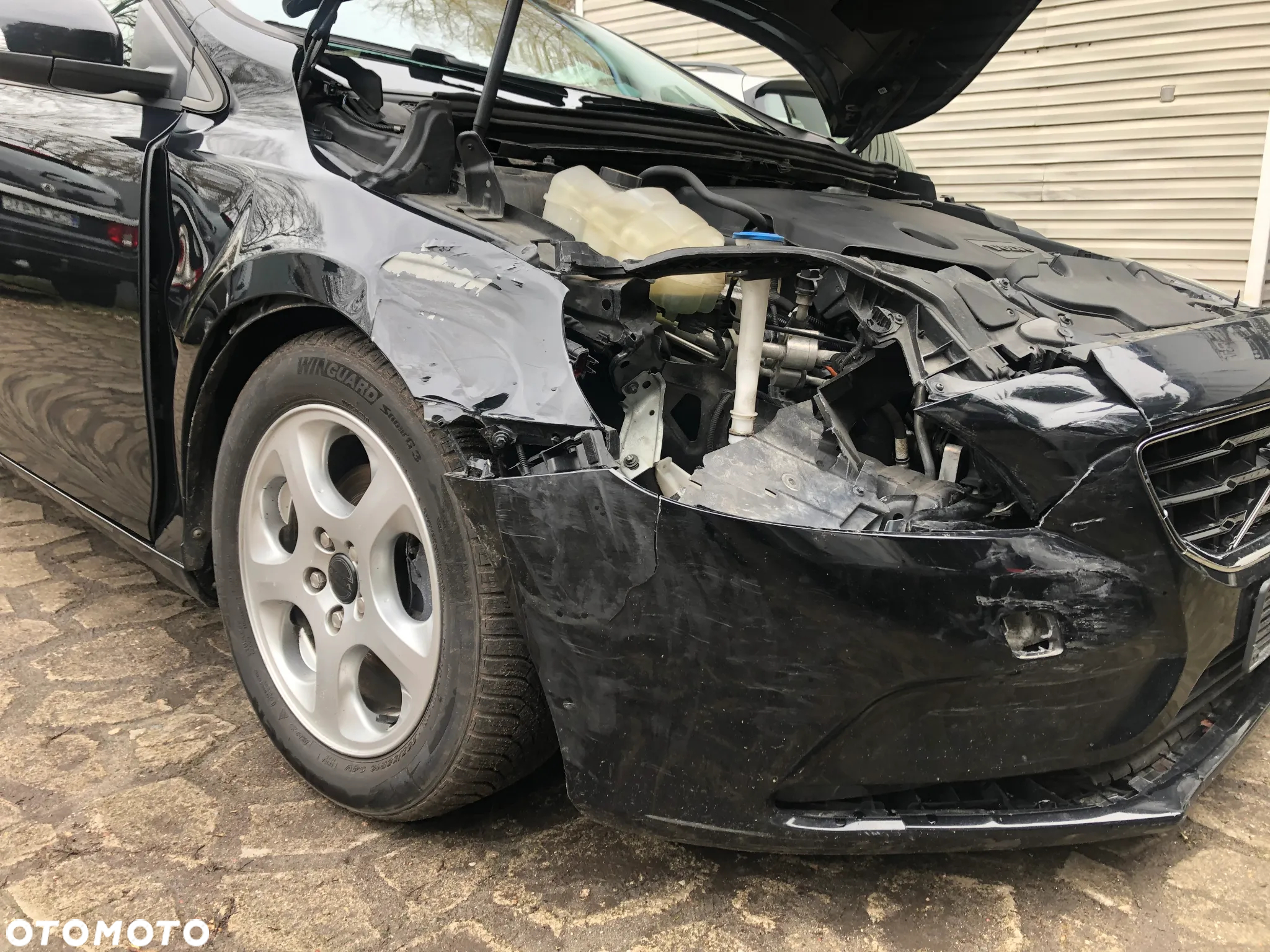 Volvo V40 - 18