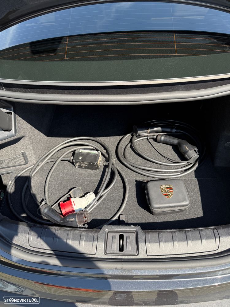 Porsche Taycan Standard - 22