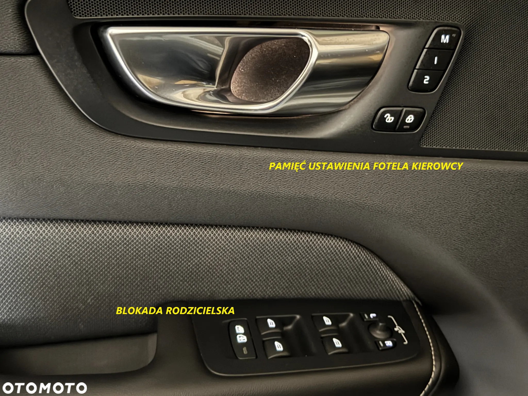 Volvo XC 60 B4 D Plus Dark - 26
