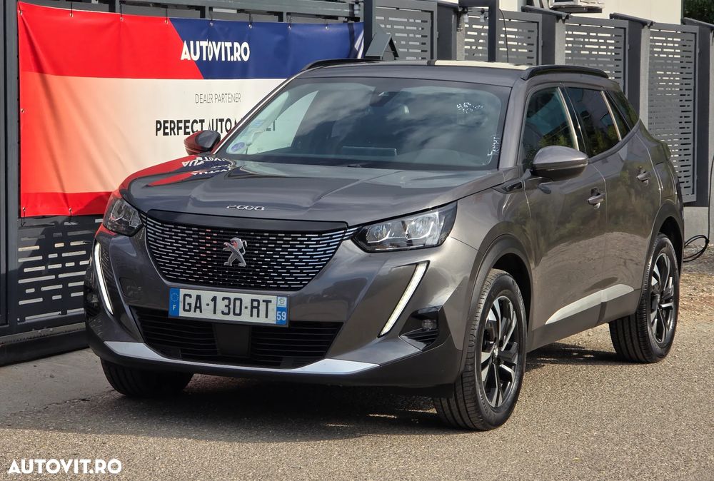Peugeot 2008 PureTech 130 EAT8 GT Pack - 9
