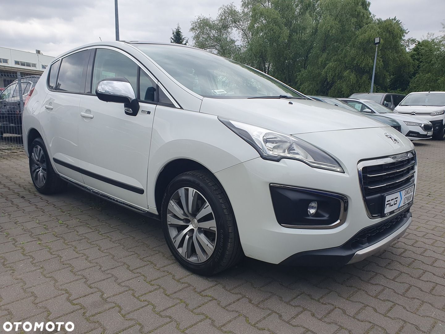 Peugeot 3008 1.2 PureTech Style - 1