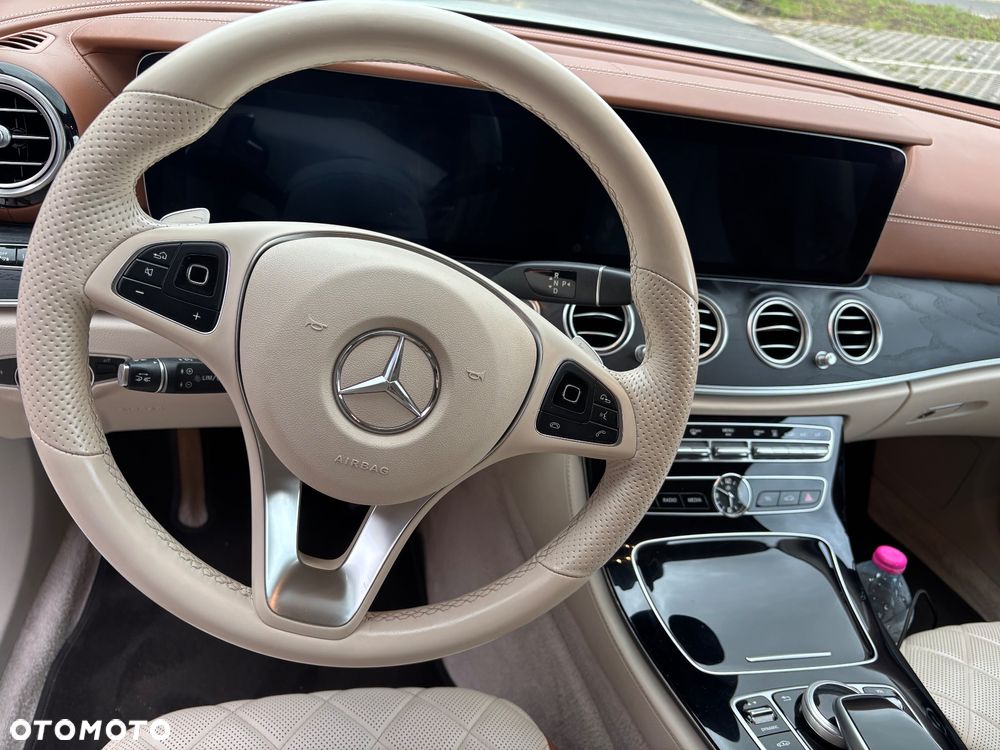 Mercedes-Benz Klasa E 250 9G-TRONIC - 12