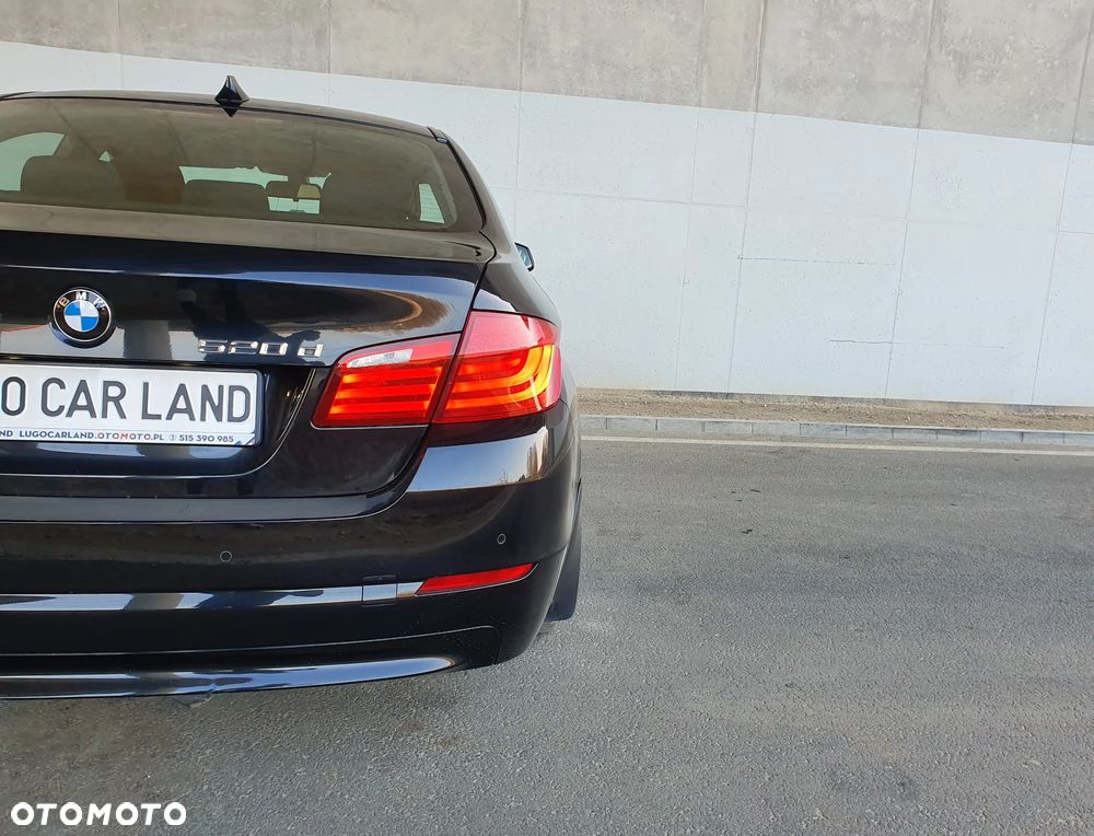 BMW Seria 5 520d Sport-Aut - 12