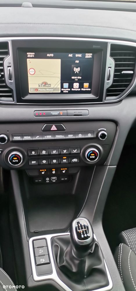 Kia Sportage 1.6 GDI 2WD Dream-Team Edition - 12