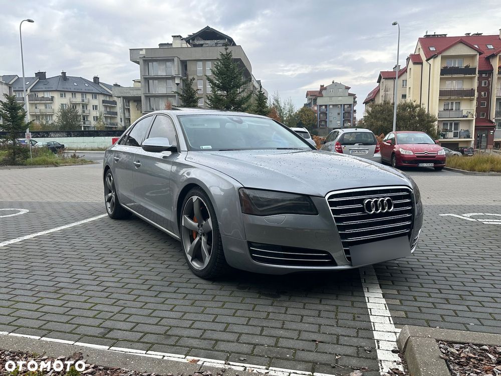 Audi A8 - 8