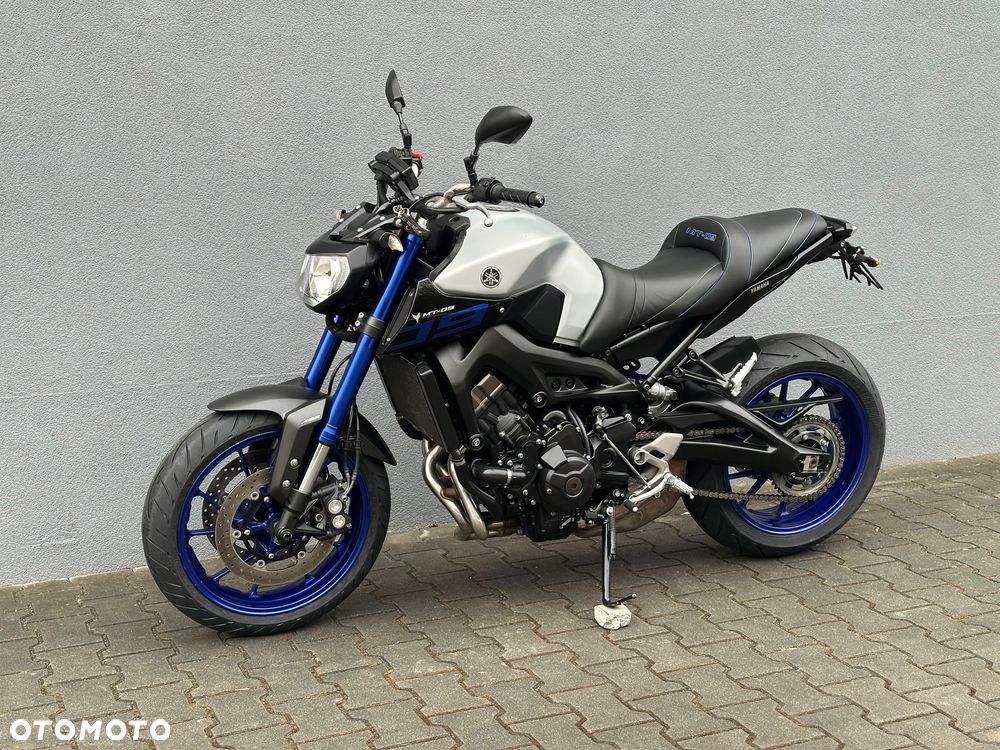 Yamaha MT - 3