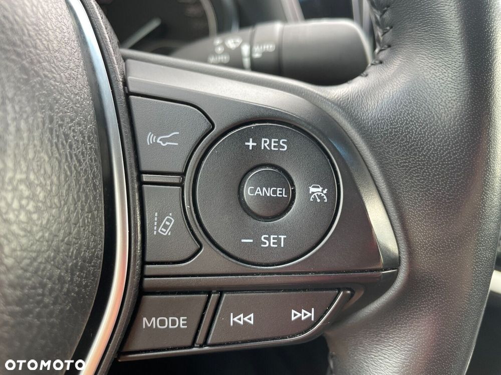 Toyota Camry 2.5 Hybrid Comfort CVT - 23