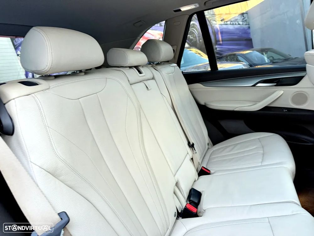 BMW X5 25 d sDrive Comfort 7L - 28