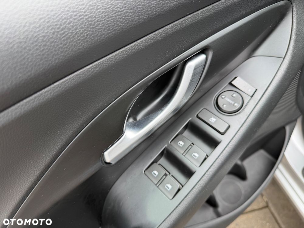 Hyundai i30 1.0 T-GDI Modern - 13