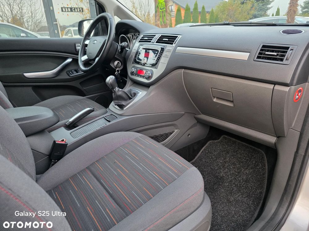 Ford C-MAX 1.8 Titanium - 32