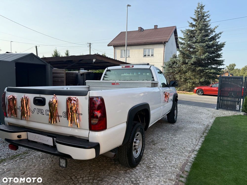 Chevrolet Silverado - 2
