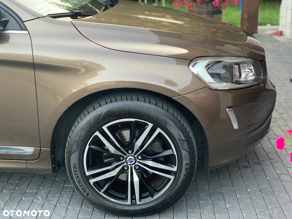 Volvo XC 60 D4 AWD Summum - 12