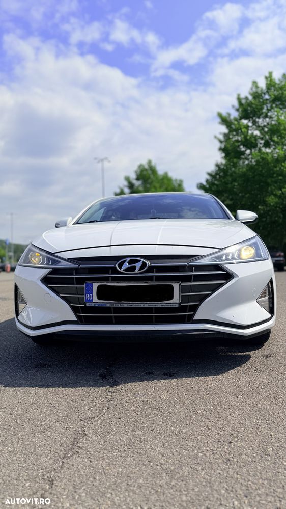 Hyundai Elantra 1.6 MPi Highway - 2
