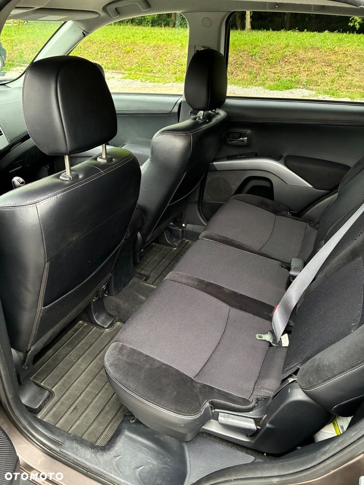 Mitsubishi Outlander 2.0 Intense 2WD EU5 - 7