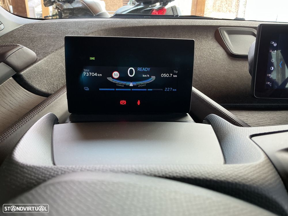 BMW i3 (120 Ah) - 12