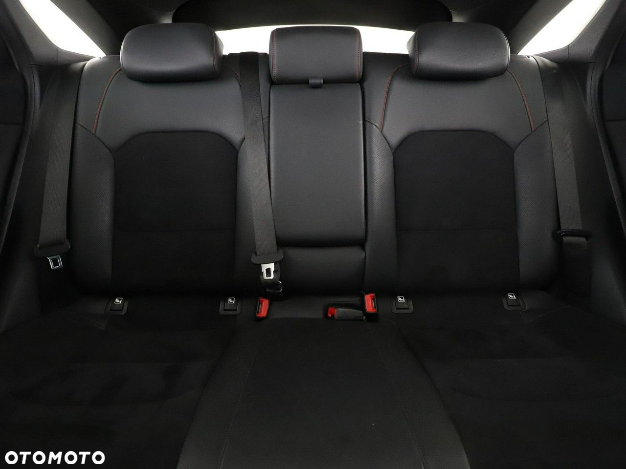 Kia ProCeed 1.6 T-GDI GT - 18