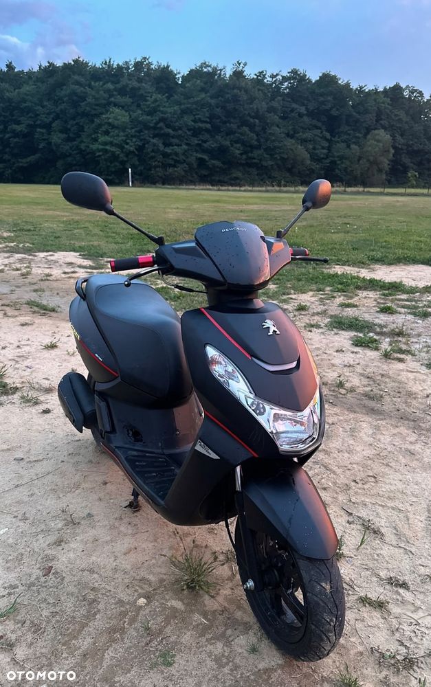 Peugeot Kisbee - 1