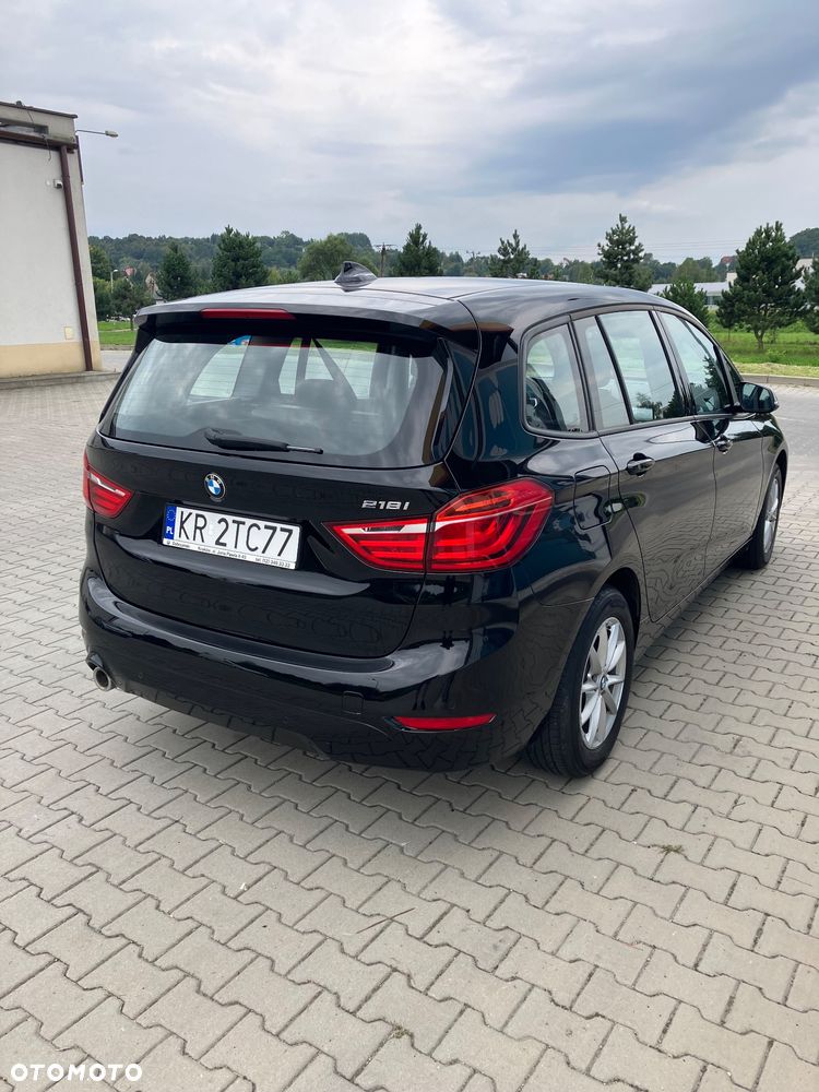 BMW Seria 2 218i - 3