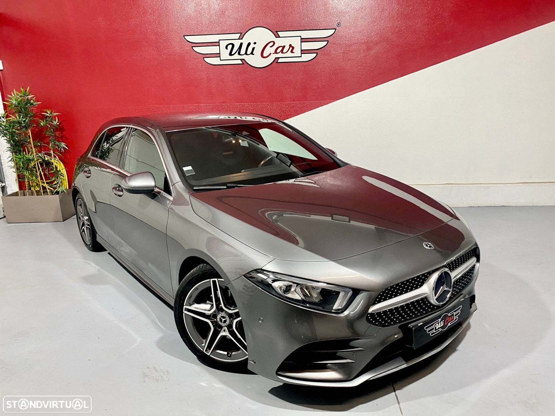 Mercedes-Benz A 180 d AMG Line - 1