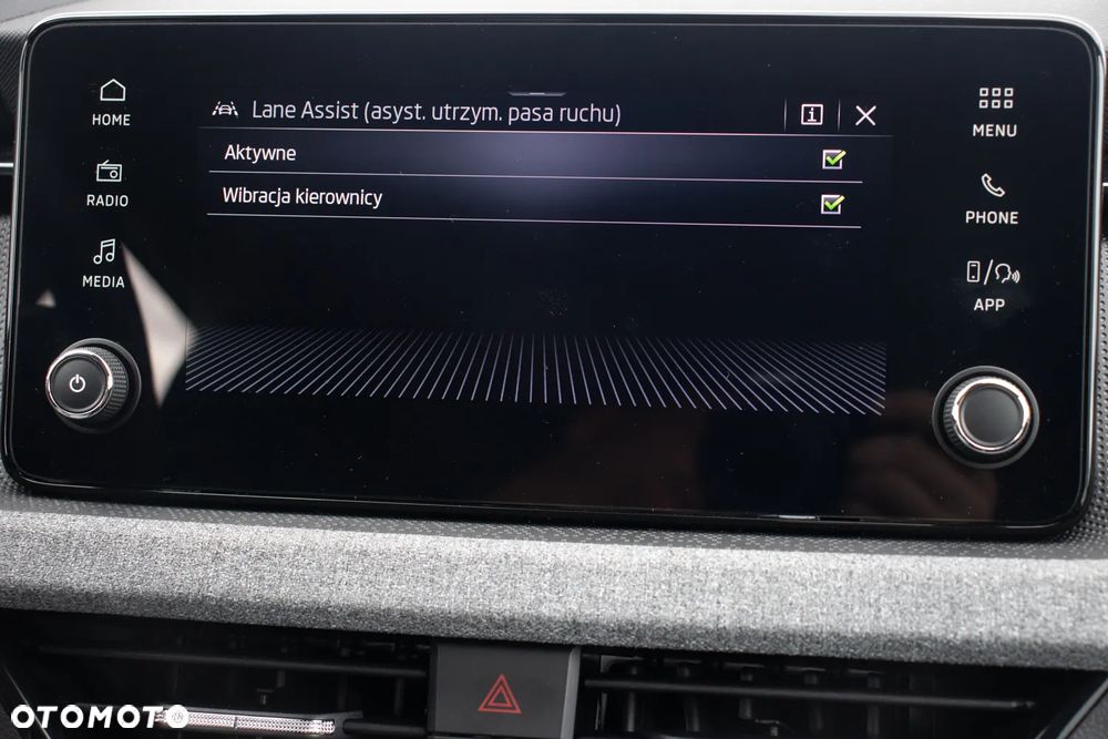 Skoda Kamiq 1.5 TSI Selection DSG - 33