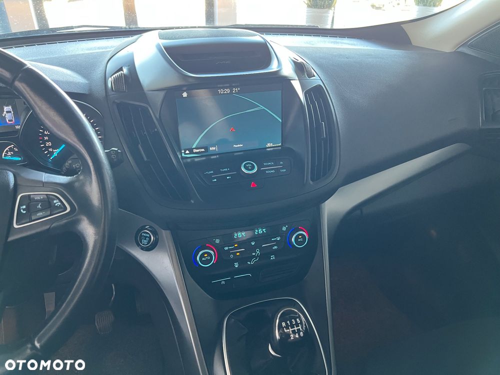 Ford Kuga - 16