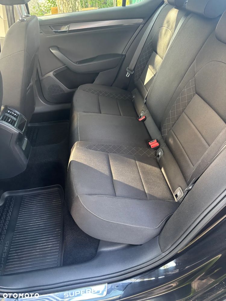 Skoda Superb 1.5 TSI ACT Ambition - 11