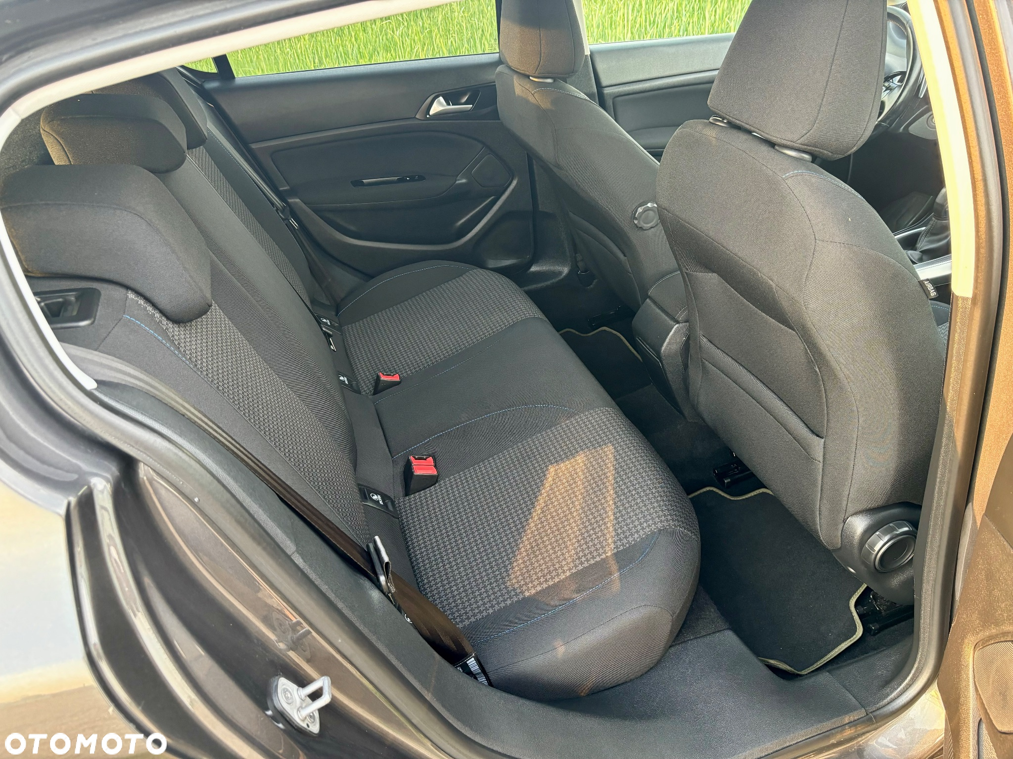Peugeot 308 1.5 BlueHDi Style S&S EAT8 - 6