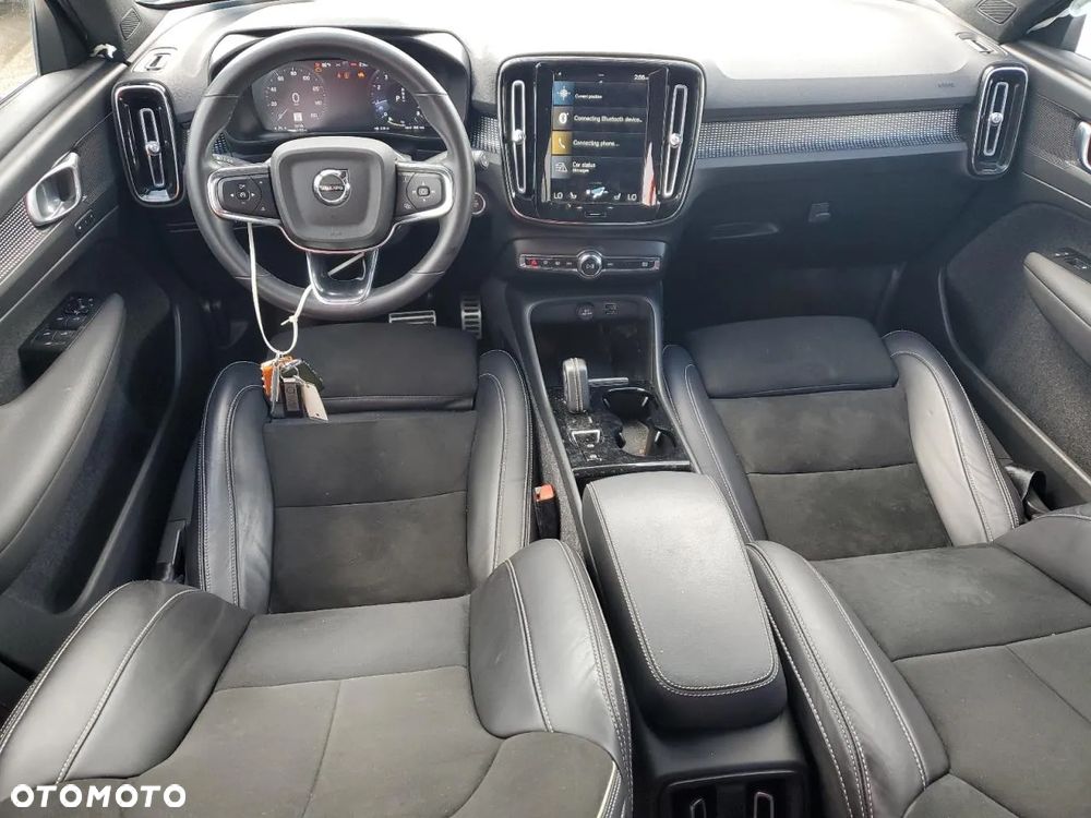 Volvo XC 40 T5 AWD R-Design - 10