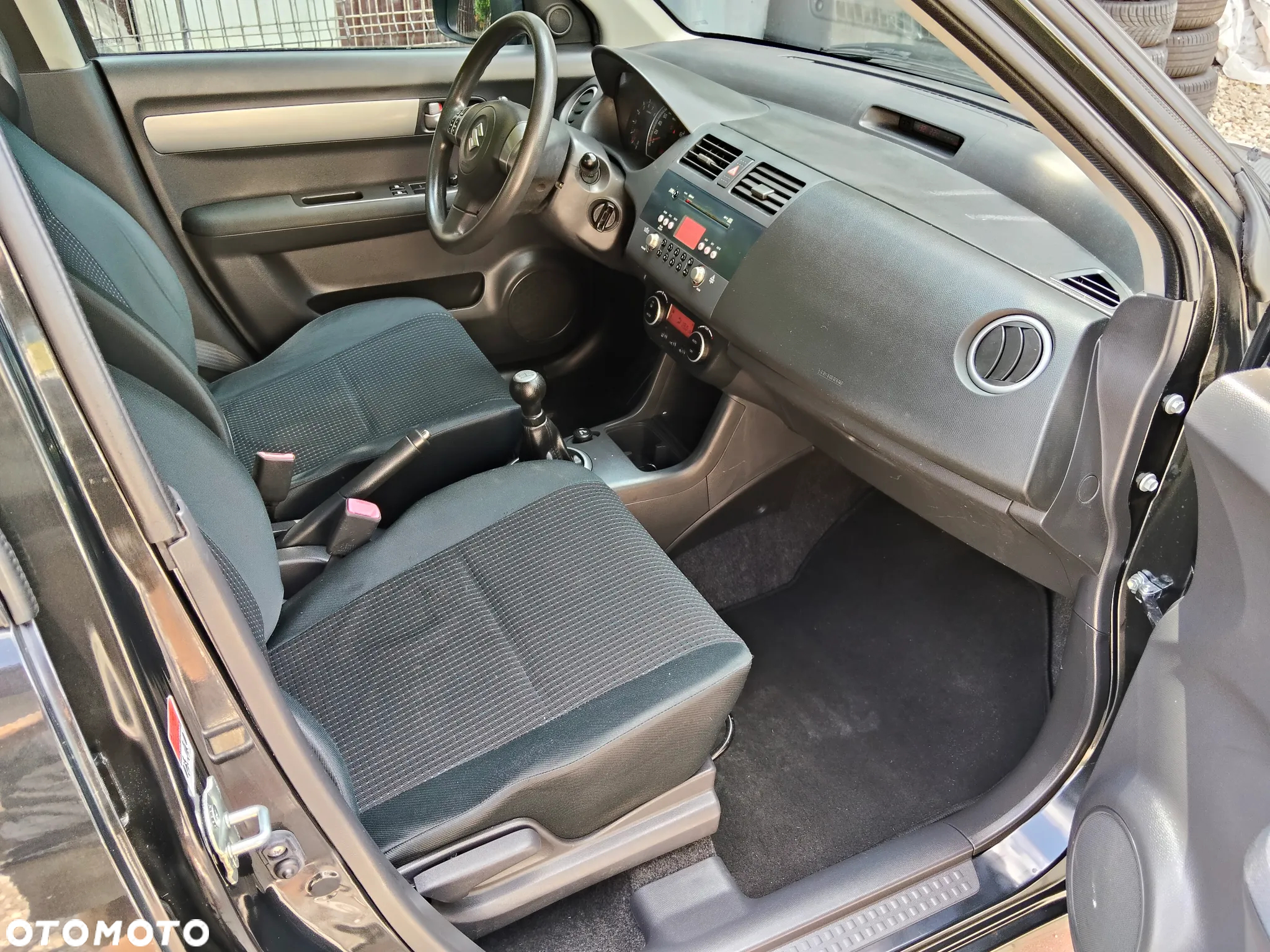 Suzuki Swift 1.3 Comfort - 29