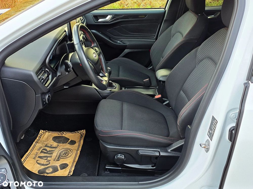 Ford Focus 1.5 EcoBoost ST-Line - 7