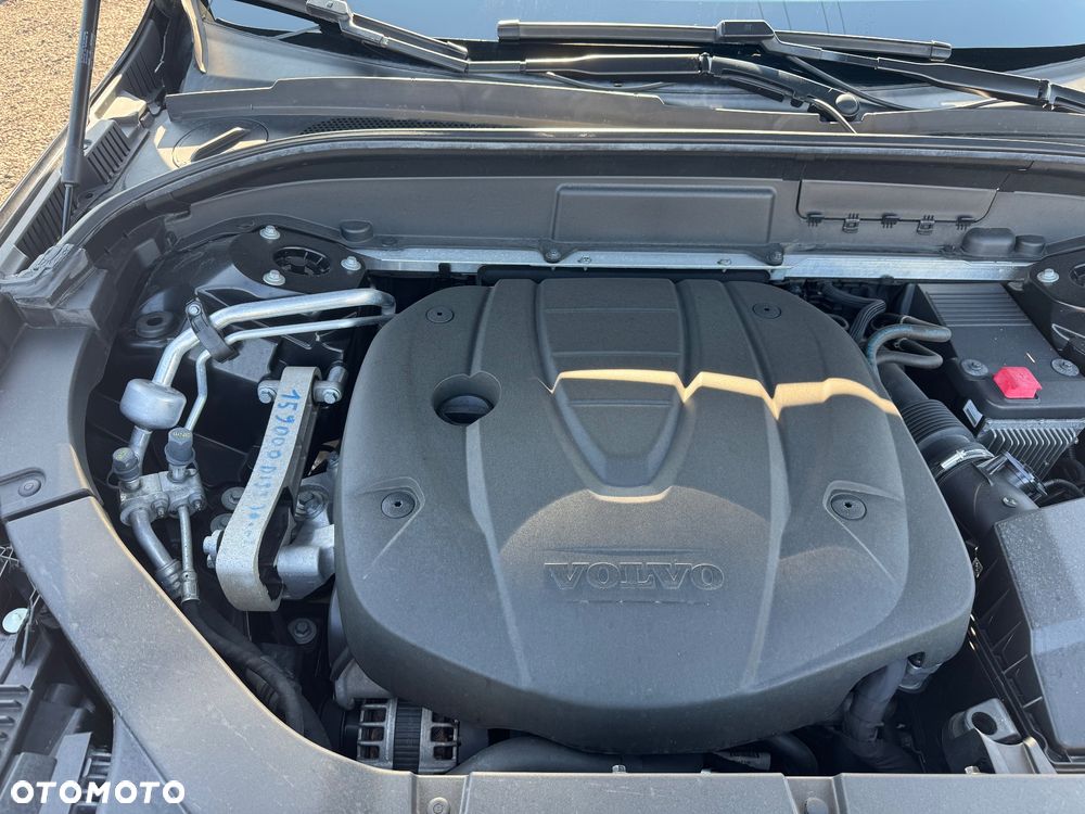 Volvo XC 60 D4 AWD Geartronic Momentum - 32