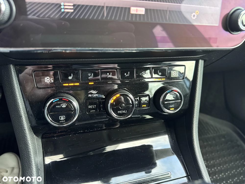 Skoda Superb 2.0 TDI Style - 22