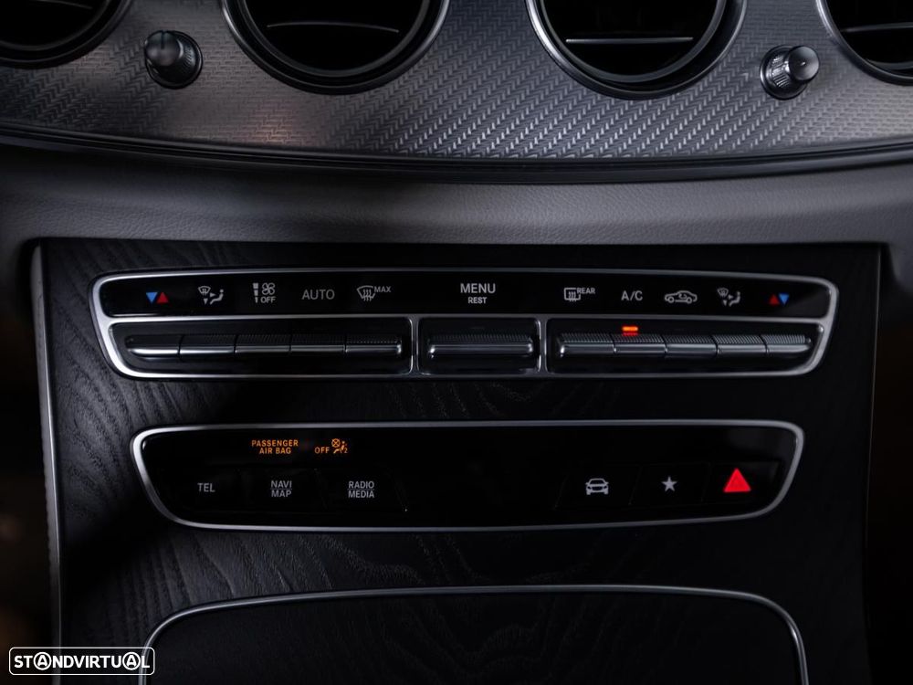 Mercedes-Benz E 220 d Avantgarde 4Matic All-Terrain - 22