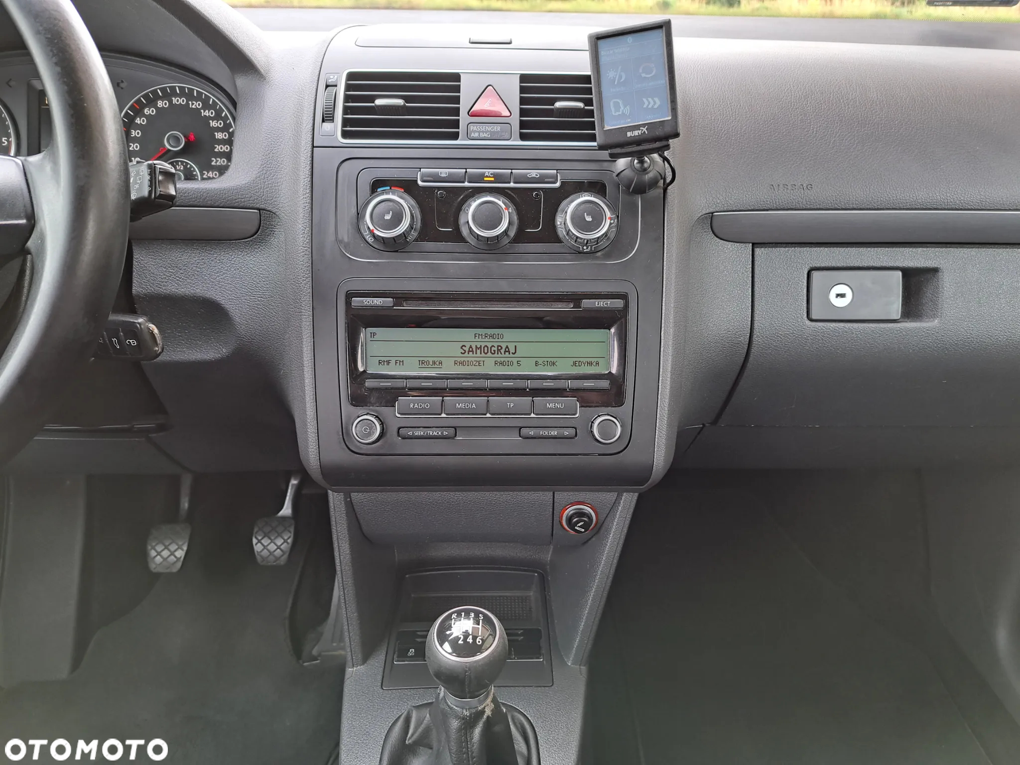 Volkswagen Touran - 20