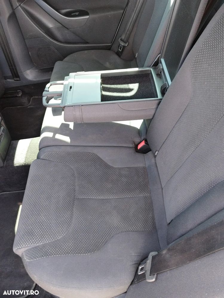 Volkswagen Passat 2.0 TDI Comfortline DPF - 12