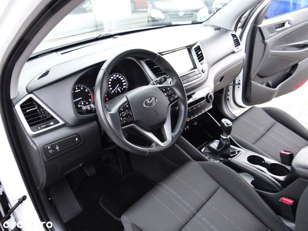 Hyundai Tucson blue 1.6 GDi 2WD Advantage - 24