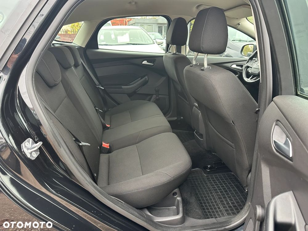 Ford Focus - 28