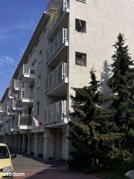 2 pokoje z balkonem , po remoncie , dostępne od za