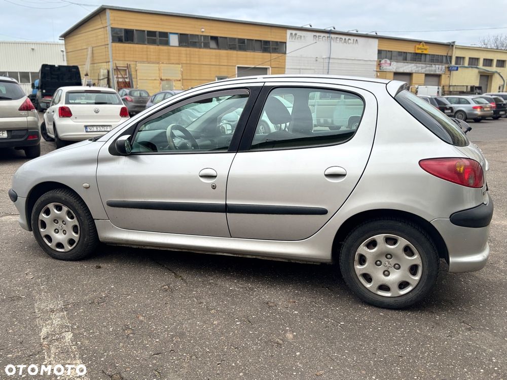 Peugeot 206 - 6