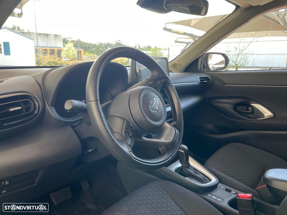 Toyota Yaris Cross 1.5 HDF Comfort Plus - 7