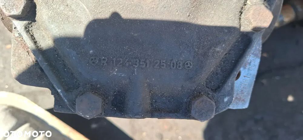 DYFER MERCEDES W124 230 R1243512508 3.27 - 2
