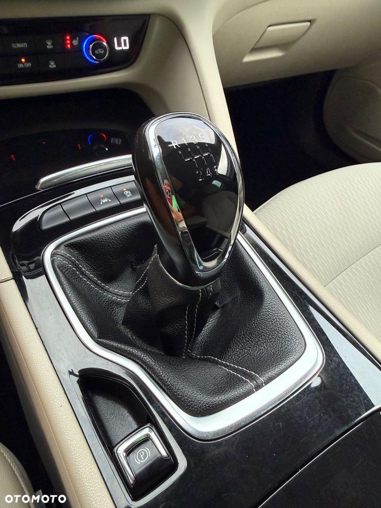 Opel Insignia - 34