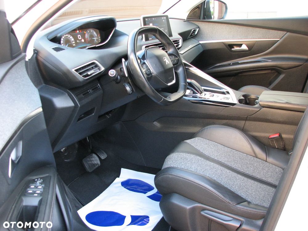 Peugeot 3008 BlueHDi 130 Stop & Start EAT8 Allure Pack - 15
