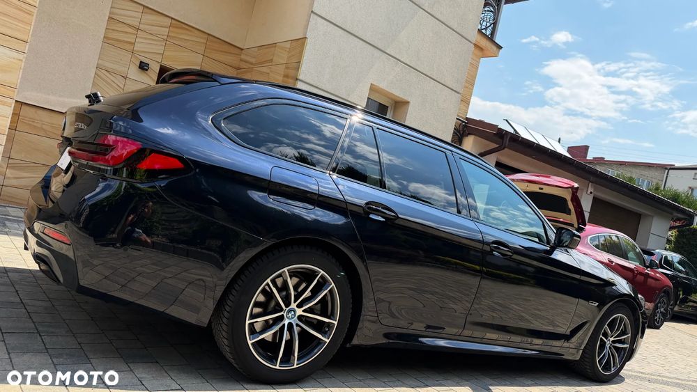 BMW Seria 5 530e M Sport Edition - 13