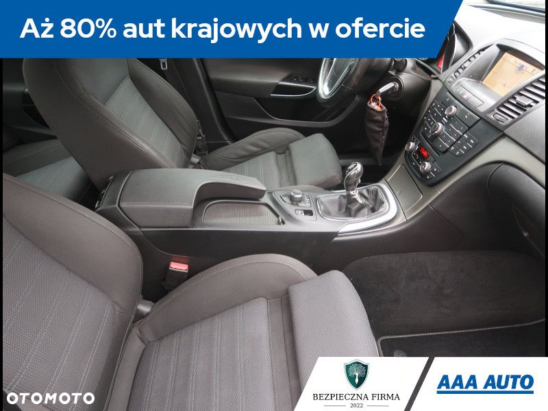 Opel Insignia - 10