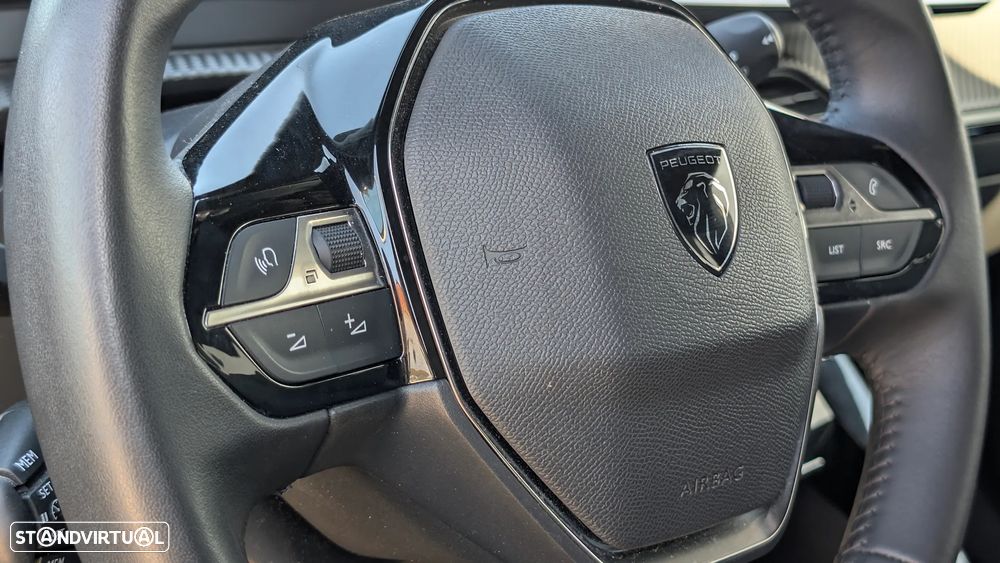 Peugeot 2008 1.2 PureTech GT EAT8 - 7