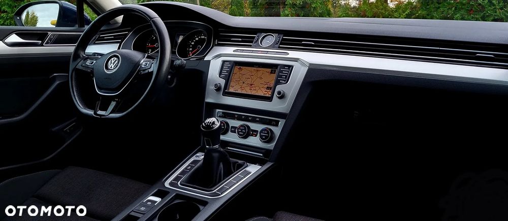 Volkswagen Passat 1.6 TDI BMT Comfortline - 6